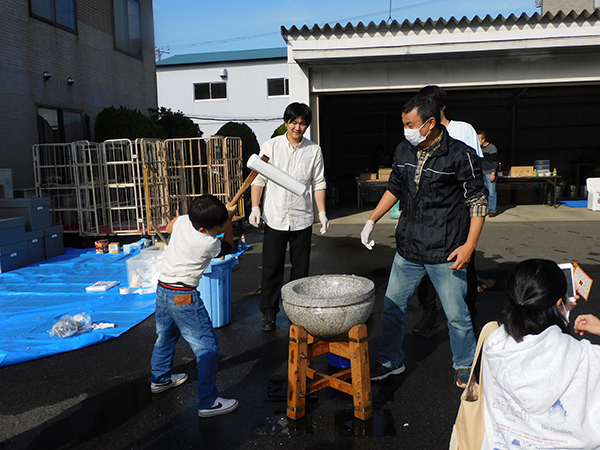 千葉事業部　年末餅つき大会